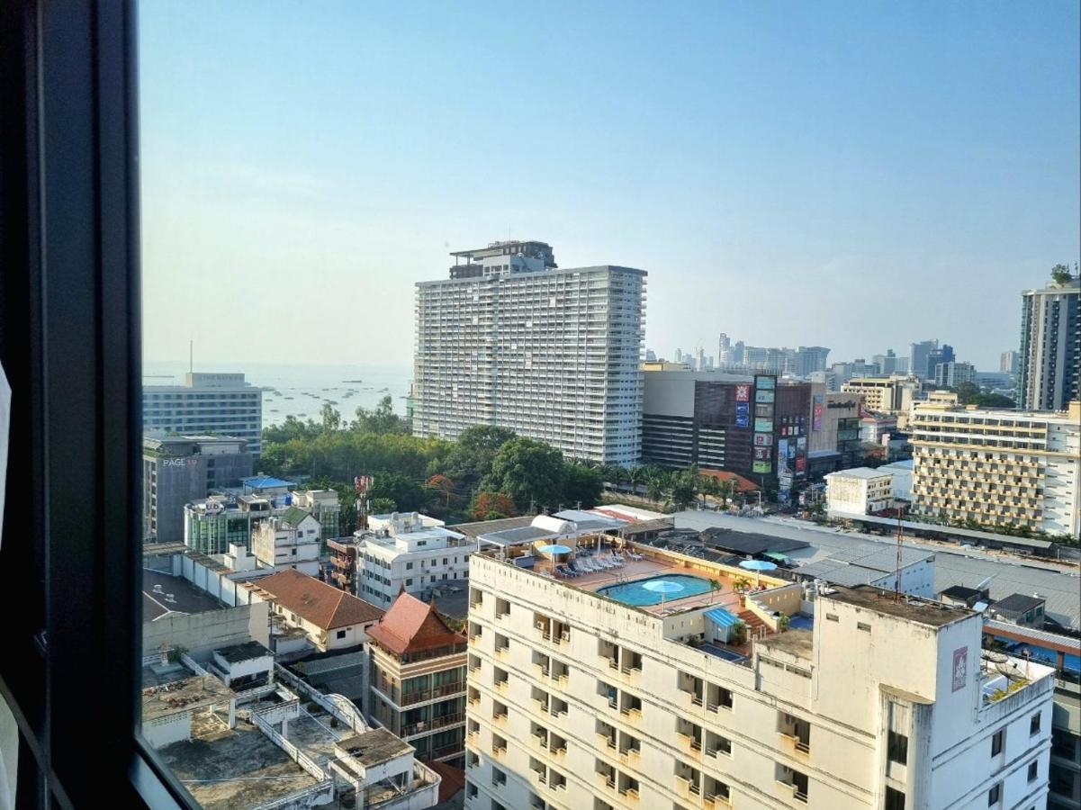The Base Condo Center Of Pattaya Rooftop Swimming Pool Екстериор снимка