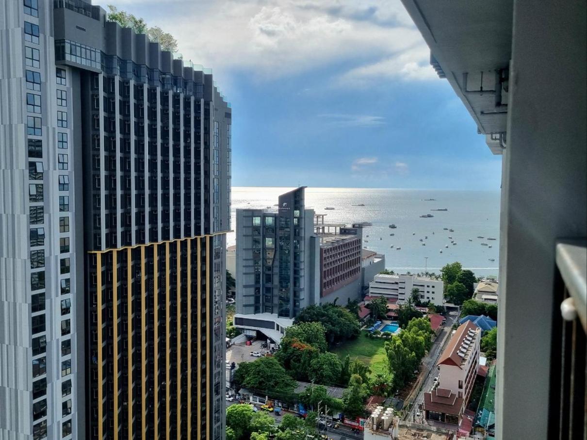 The Base Condo Center Of Pattaya Rooftop Swimming Pool Екстериор снимка
