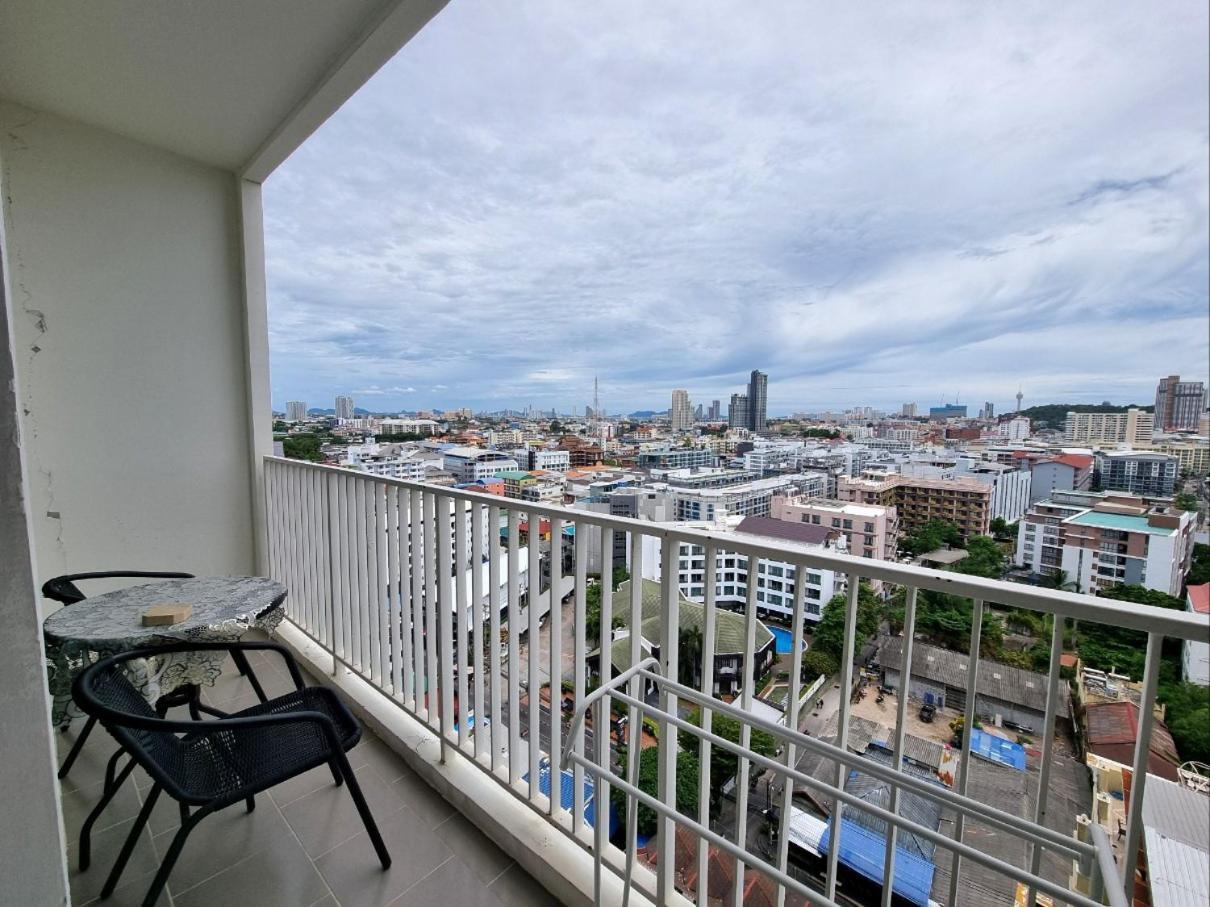 The Base Condo Center Of Pattaya Rooftop Swimming Pool Екстериор снимка