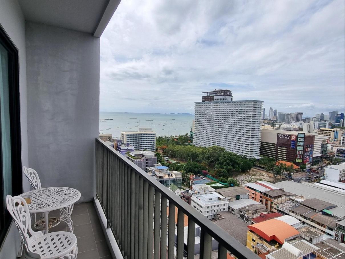 The Base Condo Center Of Pattaya Rooftop Swimming Pool Екстериор снимка